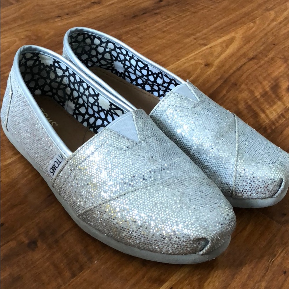 silver glitter toms